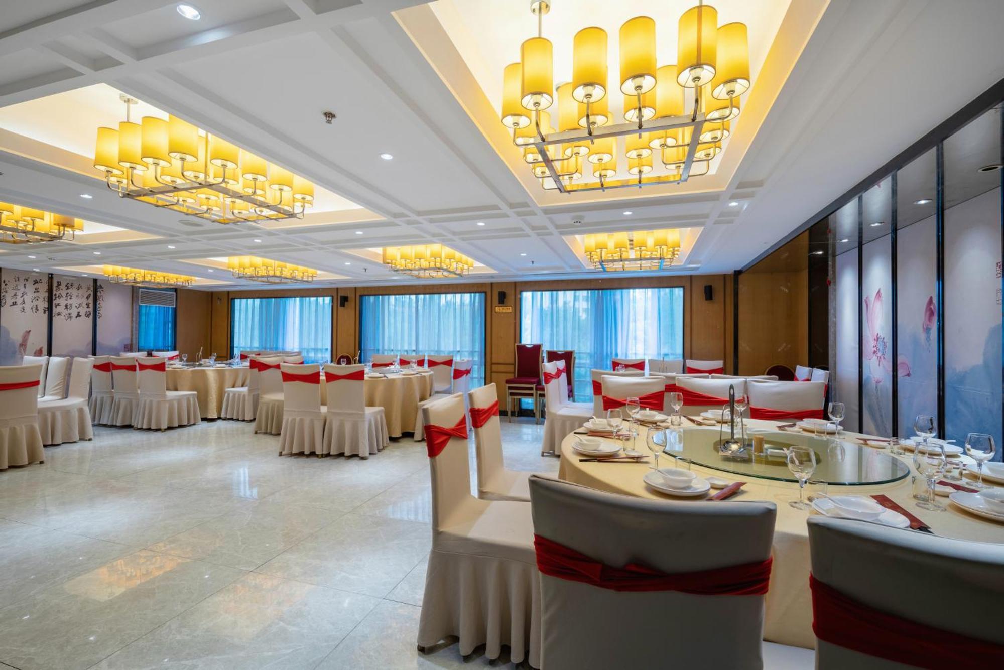 Sunshine Holiday Hotel Fuzhou Fuzhou  Bagian luar foto