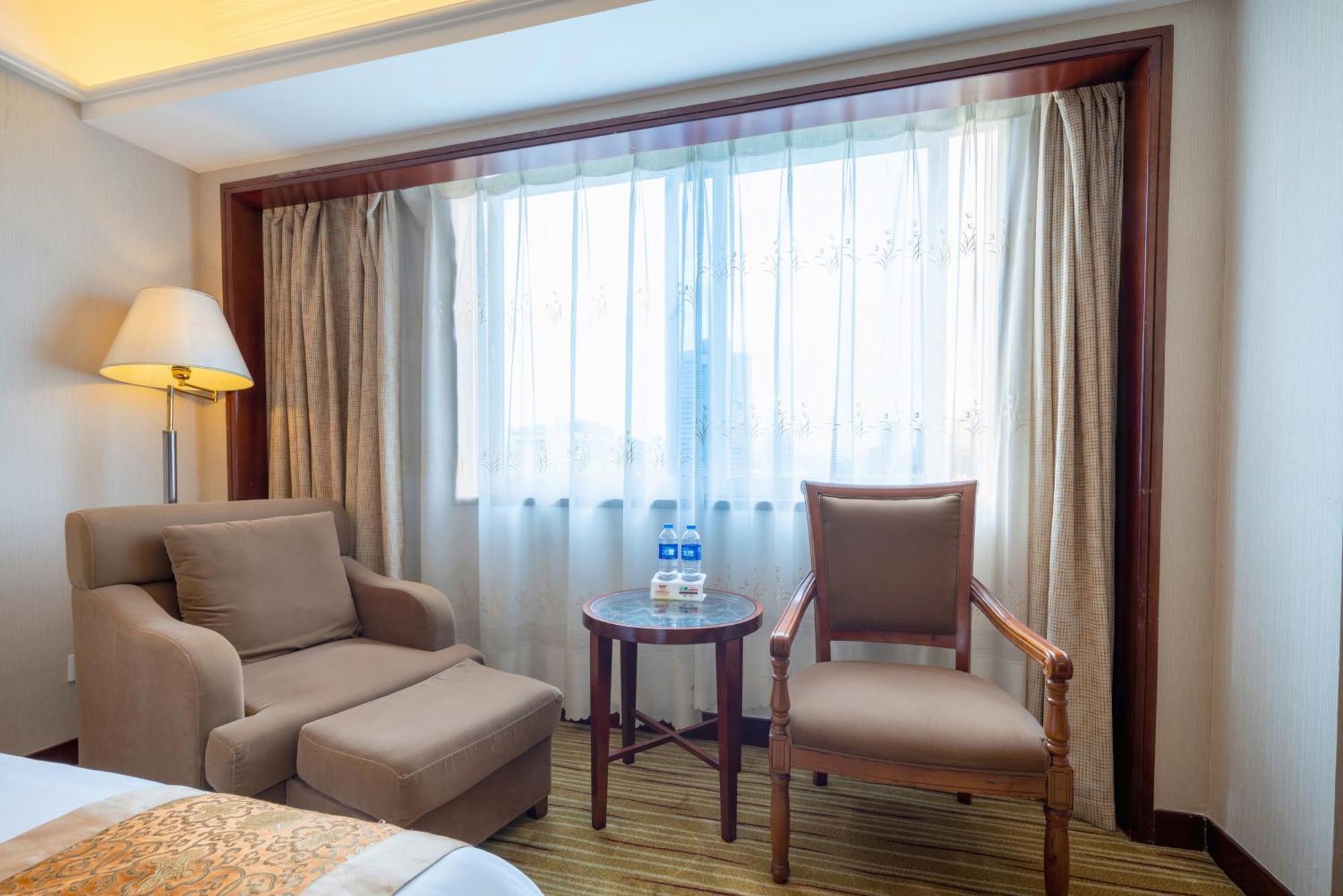 Sunshine Holiday Hotel Fuzhou Fuzhou  Bagian luar foto