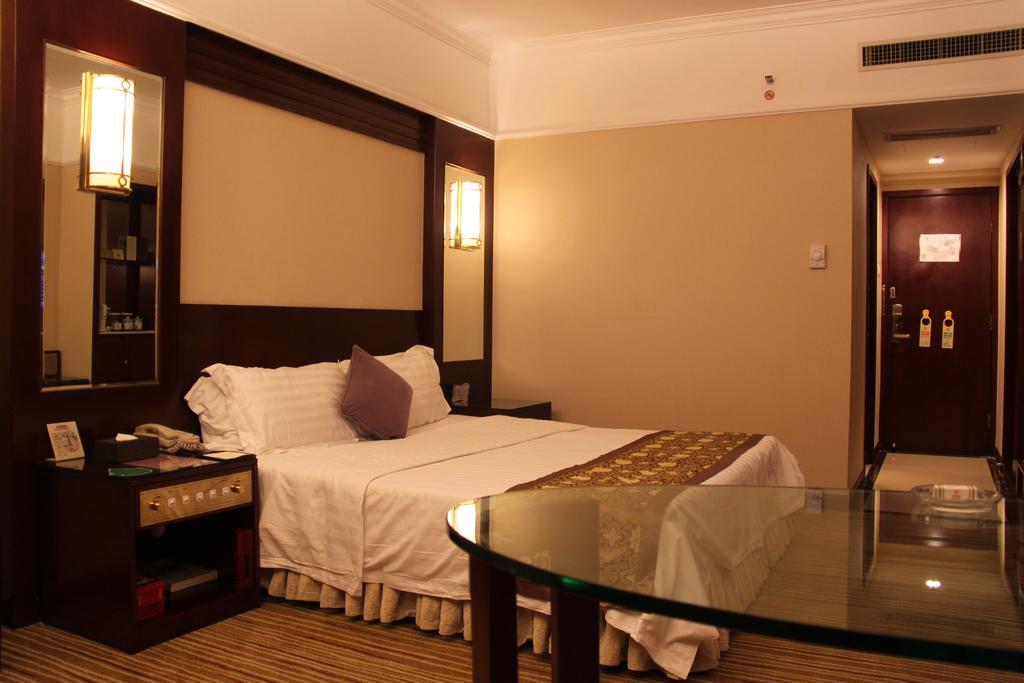 Sunshine Holiday Hotel Fuzhou Fuzhou  Bagian luar foto